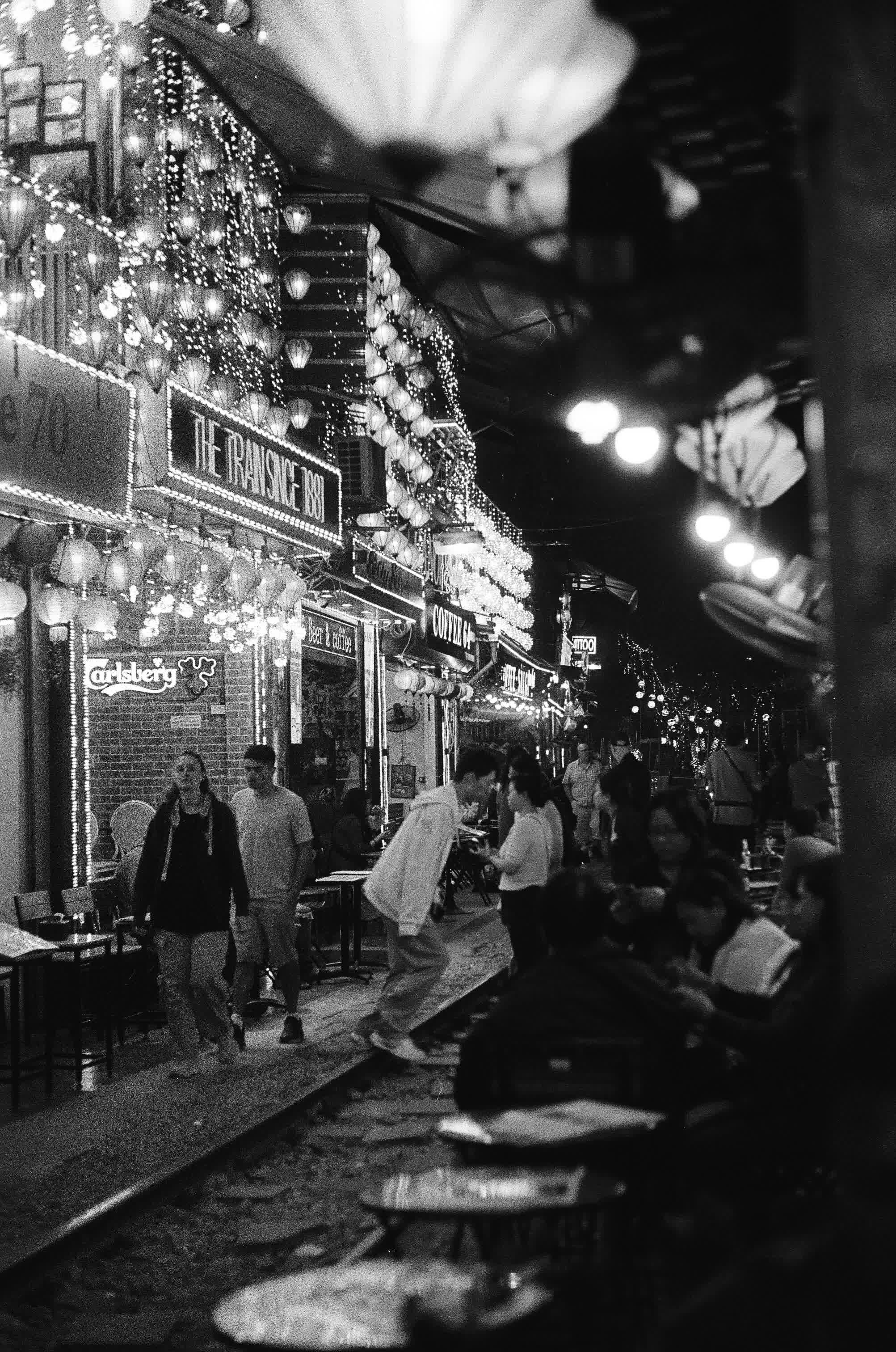 Train Street, Hanoi. Canon FTb. Ilford HP5 Plus.