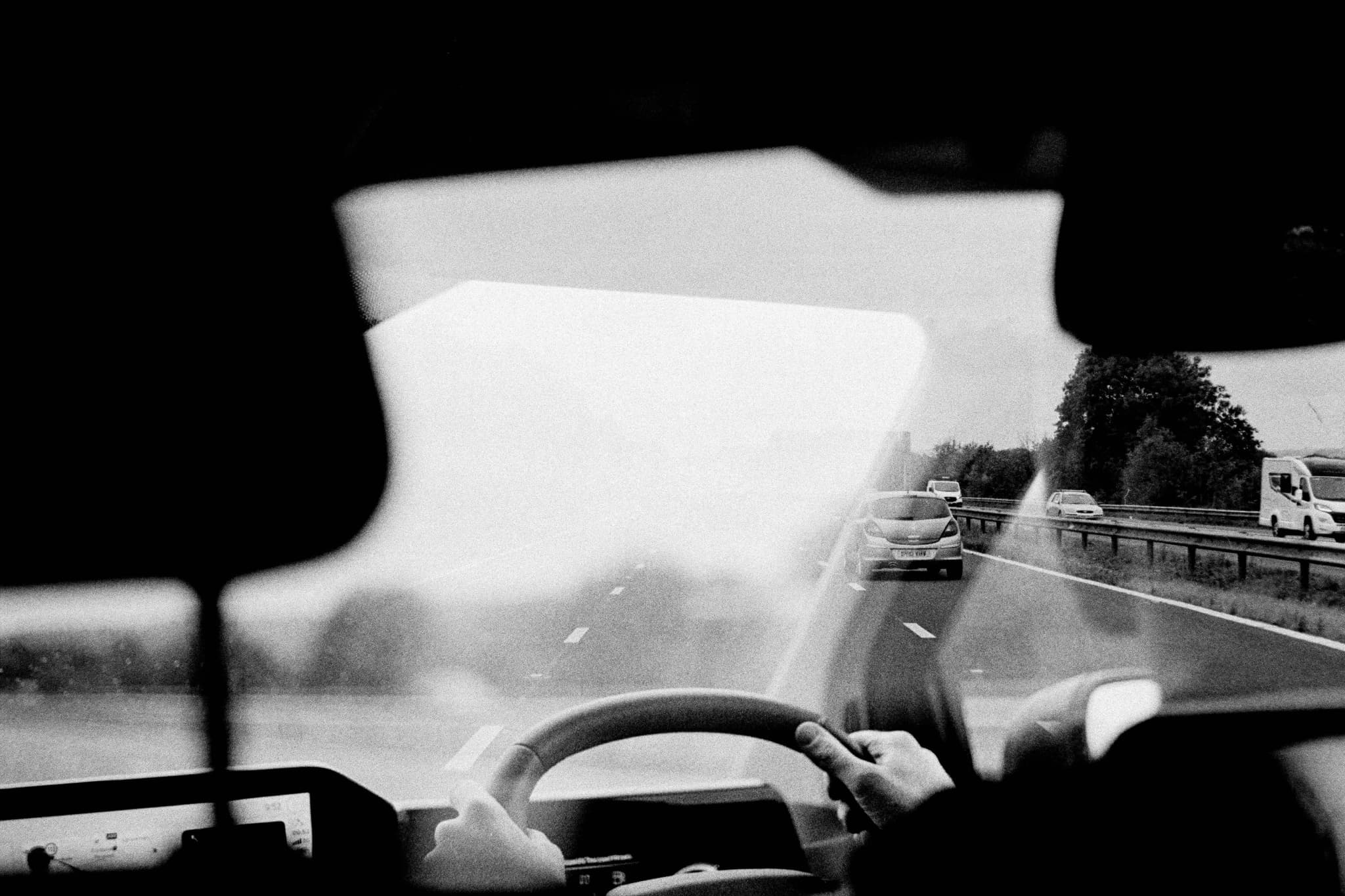 En route to Cornwall. Canon FTb. Ilford HP5 Plus self-developed and scanned.